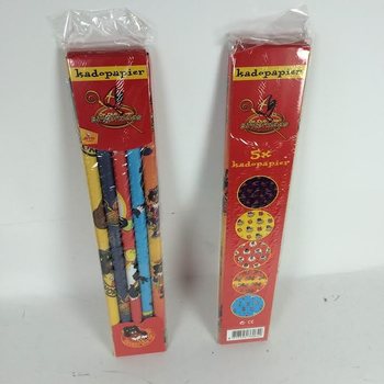 5 r&eacute;szes 'De Club van Sinterklaas' Csomagol&oacute;pap&iacute;r
