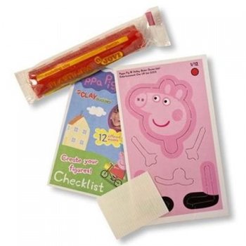 K&eacute;sz&iacute;tsd el saj&aacute;t Peppa Pig gyurmafigur&aacute;dat (10 db)