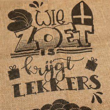 NAGY SINTERKLAAS JUTA ZS&Aacute;K - FELIRATTAL: WIE ZOET IS KRIJGT LEKKERS - Kb. 60 x 100 cm (1 db)