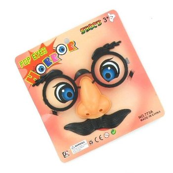 Vicces szem&uuml;veg bajusszal (12 db)