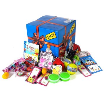 Sinterklaas / Mikul&aacute;s szerencsedoboz zs&aacute;kbamacska - 112 db