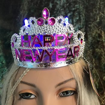 HAPPY NEW YEAR korona vil&aacute;g&iacute;t&aacute;ssal (10 db)