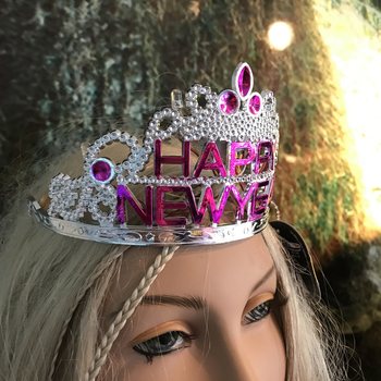 HAPPY NEW YEAR korona vil&aacute;g&iacute;t&aacute;ssal (10 db)