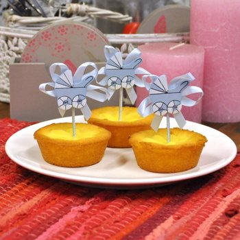 Sz&uuml;let&eacute;si Cupcake D&iacute;szp&aacute;lca - K&eacute;k Babakocsi (12 db)