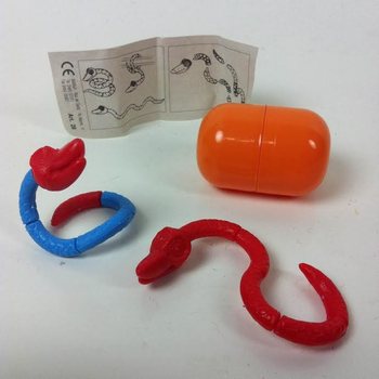 Vegyes Meglepet&eacute;s Toj&aacute;s Kapszul&aacute;k J&aacute;t&eacute;kkal (100 db)