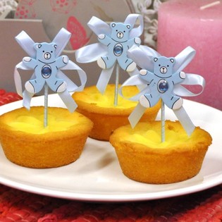 SZ&Uuml;LET&Eacute;SI CUPCAKE P&Aacute;LCIKA - K&Eacute;K MACI (12 db)