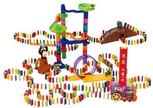 PLAYGO - Deluxe Domin&oacute; J&aacute;t&eacute;kk&eacute;szlet Vonattal - 500 db