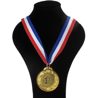 1. HELY - ARANY&Eacute;REM (14 db)
