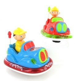 Bump & Go Dodzsem J&aacute;t&eacute;kaut&oacute; F&eacute;nnyel &eacute;s Hanggal