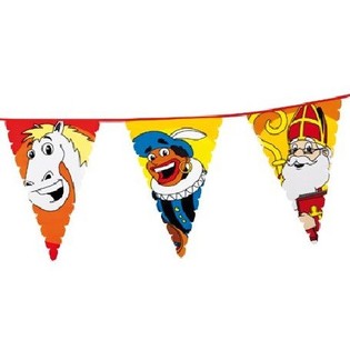 Nagy Sinterklaas &eacute;s Piet Z&aacute;szl&oacute;f&uuml;z&eacute;r 6 m&eacute;ter (13 db)