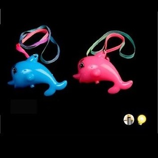 VIL&Aacute;G&Iacute;T&Oacute; LED DELFIN NYAKL&Aacute;NC (36 db)